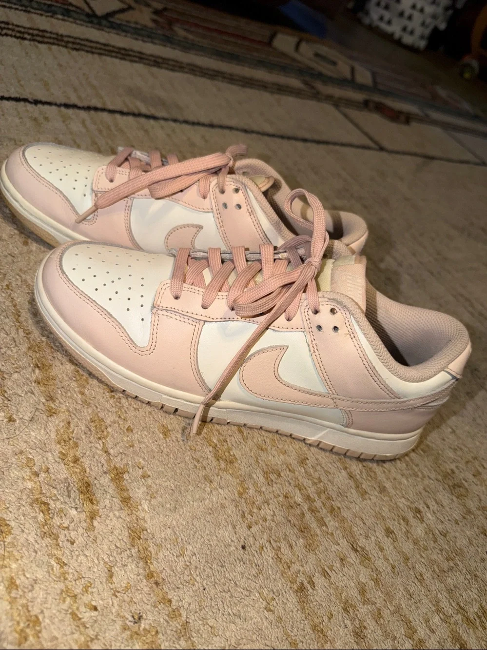 UNISEX NIKE DUNK LOW SNEAKERS